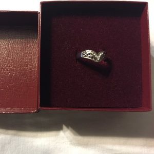 WOMEN'S DESIGNER RING